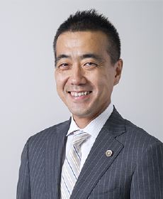 前田康行